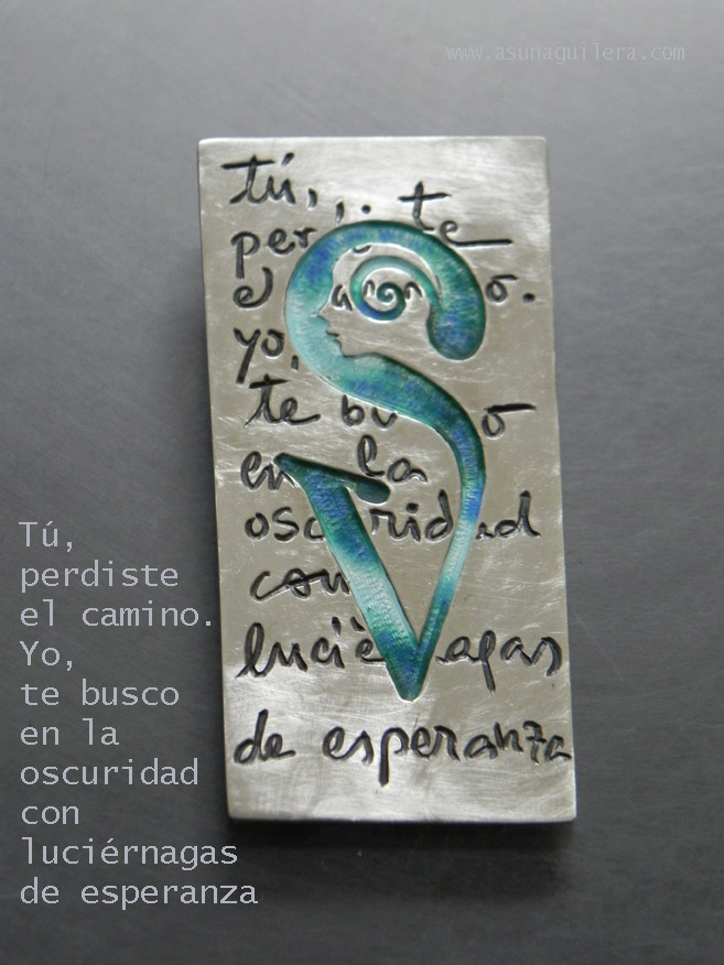 Colgante/Poema , encargo trabajado con el logo de una psicóloga