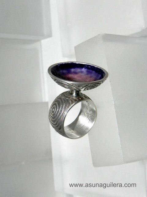 Anillo colección HUELLAS. Asun Aguilera, Joyería de Autor.