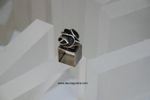 Anillo ESFERA TALLADA - Cuadrado- Mate - Plata de Ley