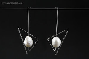Pendientes TRIÁNGULOS. Colección ACERO