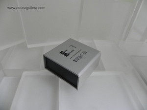 Asun Aguilera. Caja embalaje