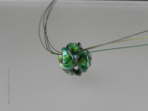 Colgante ESFERA TALLADA / ESMALTE. Plata de Ley y Esmaltes al Fuego. Colección ESFERA TALLADA.