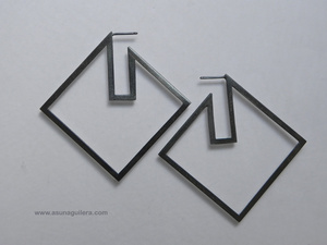 Aretas GEOMETRÍAS / MINIMAL Plata de ley Envejecida/Mate.en diferentes dimensiones. Asun Aguilera, Joyeria de Autor en Gijón, Asturias 