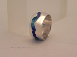 Anillo RIO/Original. Plata de ley y Esmaltes al Fuego. Joyería Contemporánea Asturiana. Asun Aguilera, Joyería de Autor