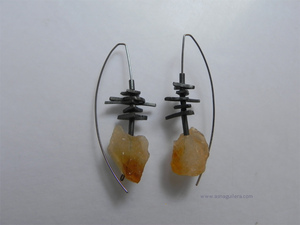 Pendientes MINERAL de CUARZO.  Plata de ley envejecida & MINERAL de CUARZO. Tienda en Gijón, calle de la Trinidad