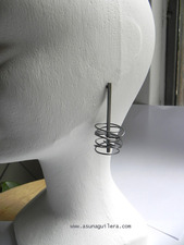 Pendientes MI LÍO/Tornado. Plata de Ley. joyería Minimalista. Joyería Contemporánea Española. Contempoería de Autor. Contemporary Jewelry. Asun Aguilera, Joyería de Autor. Tienda en Gijón, calle Trinidad 10