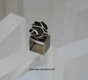 Anillo ESFERA TALLADA - Cuadrado - Mate  107 €
